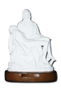 Pieta White -